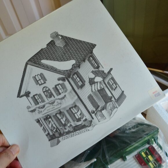 Dept 56 Department 56 Peppermint Porch Day Care Original Snow Village LIGHTED - Picture 15 of 15